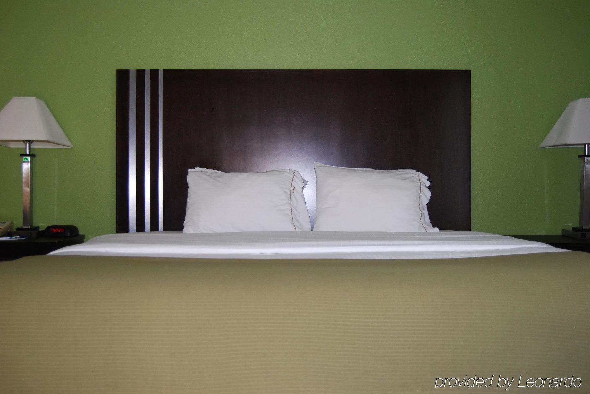 Holiday Inn Express & Suites Tell City By Ihg מראה חיצוני תמונה